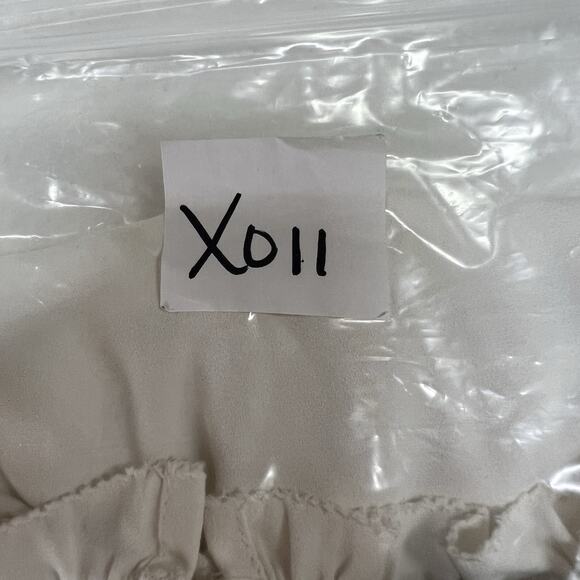 Ann Taylor XL Blouse Ruffle Neck Puff Sleeve Keyhole Back White Career Business - Picture 12 of 12